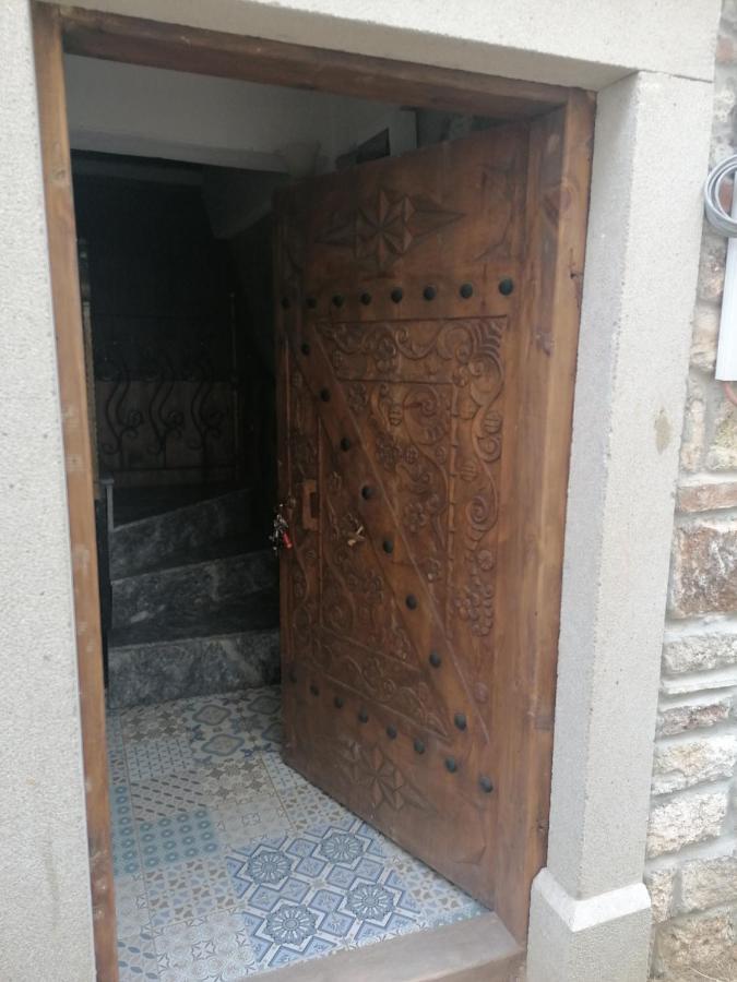 Tashan Otel Foca Exterior photo