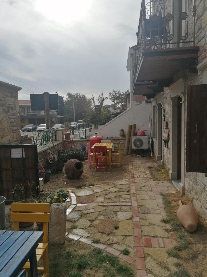 Tashan Otel Foca Exterior photo