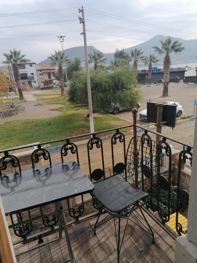 Tashan Otel Foca Exterior photo